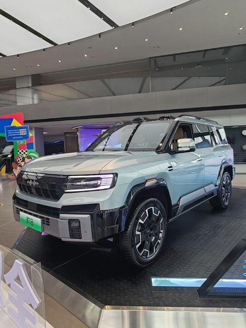 惠州80比亚迪方程豹硬派越野的爆款，英菲尼迪35周年与你共成长